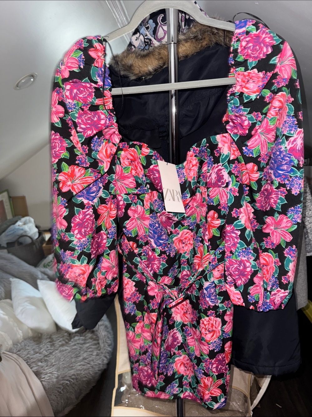 Zara Black Floral Puff-Sleeve Puffer Coat with Pink & Purple Blooms